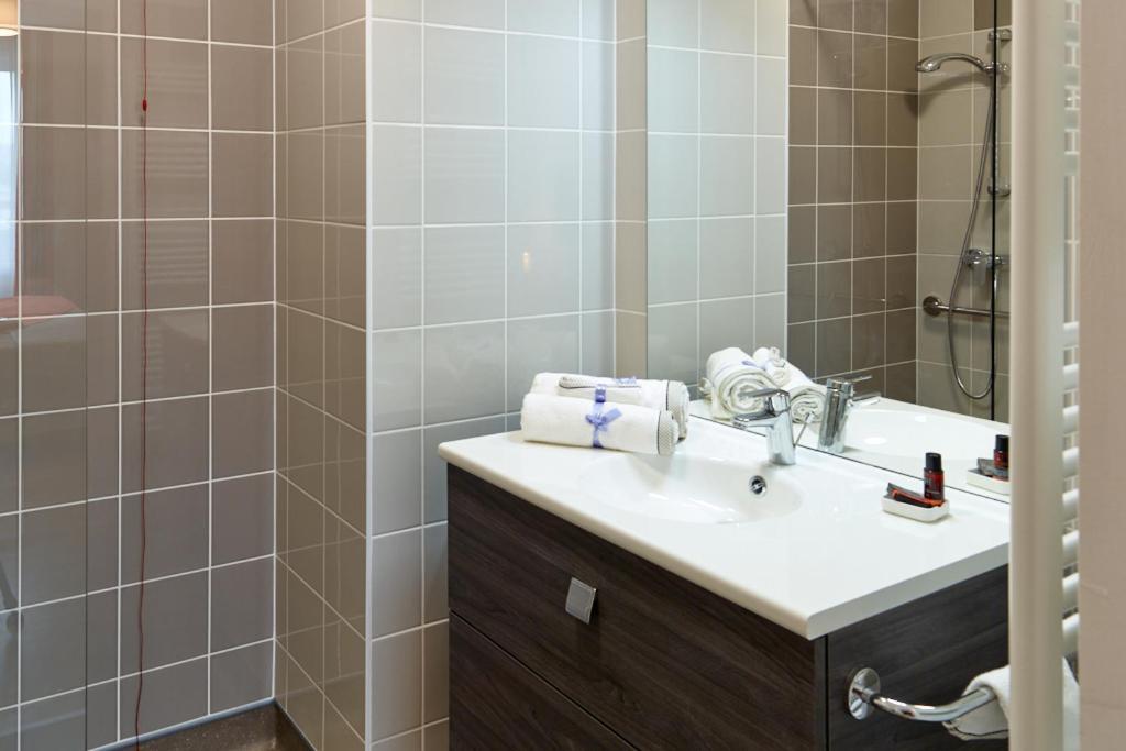 Zenao Appart'Hotels Suresnes Extérieur photo